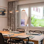 Апартаменты Tidu Modern Chic Stylish